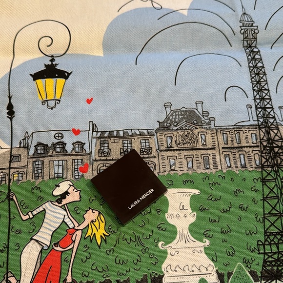 Blush - Picture 4 of 5